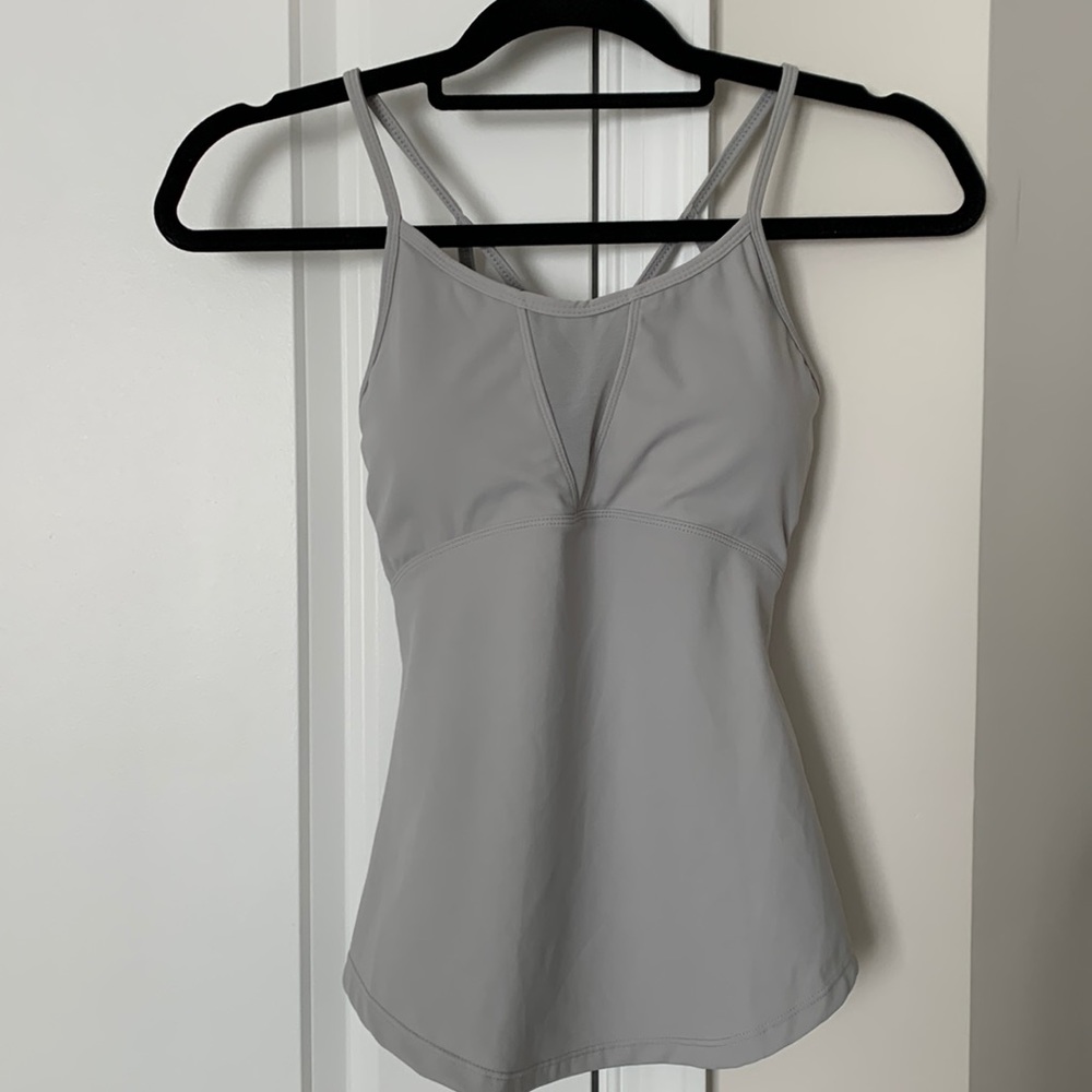 Buffbunny Collection light grey tank top